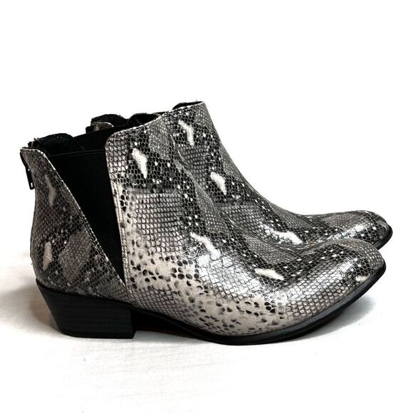 Esprit black and gray snakeskin print Tiffany ankle booties size 6 - Picture 1 of 12